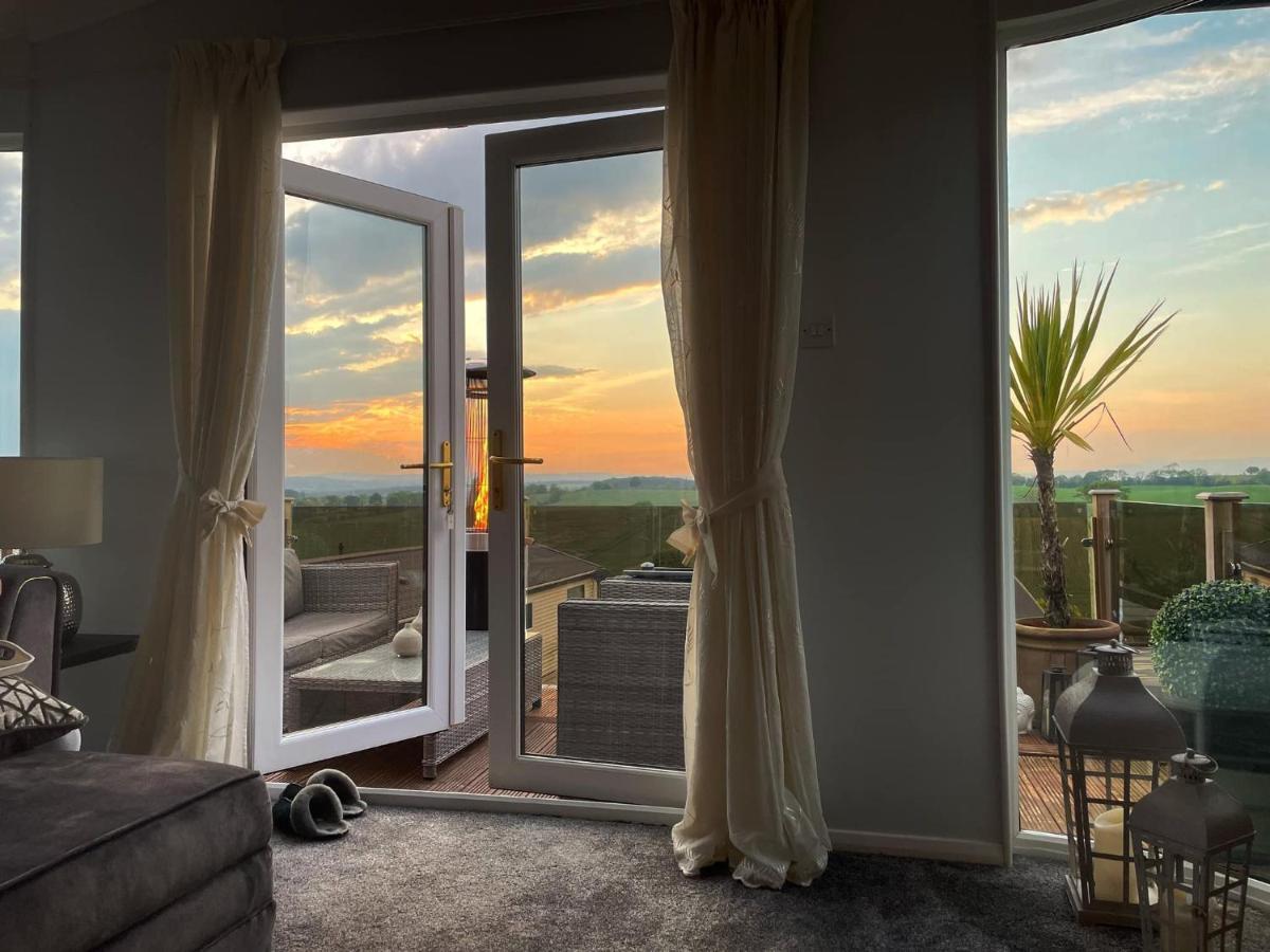גיסברן Ribble Valley Lodge Retreat מראה חיצוני תמונה
